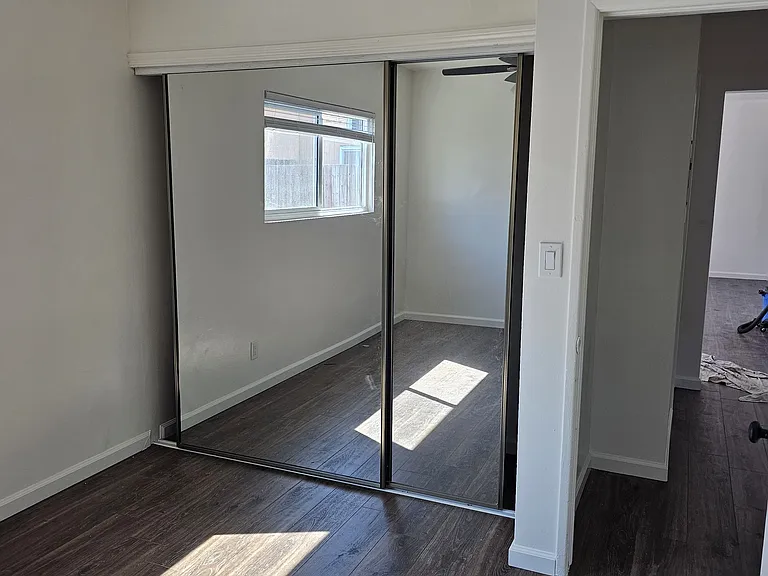 14626 S Budlong Ave #B — Photo 6