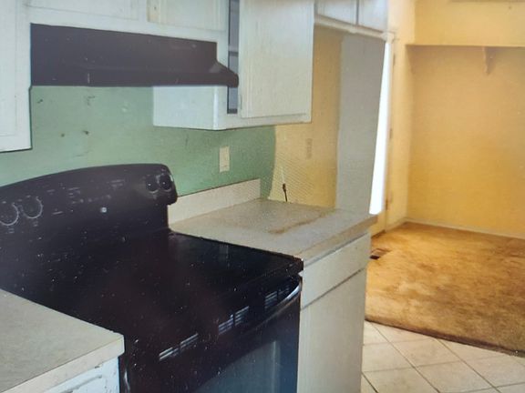 5th image of 8215 NW 85th St