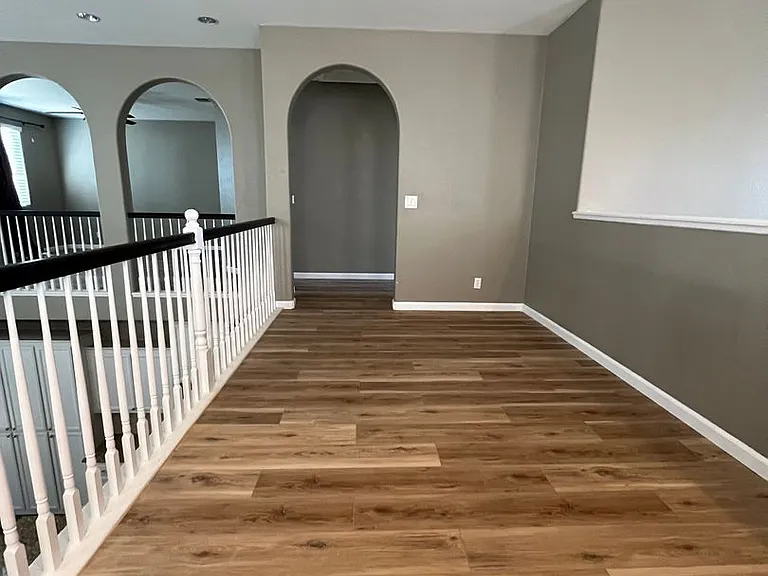 3156 N Applegate Ave — Photo 16
