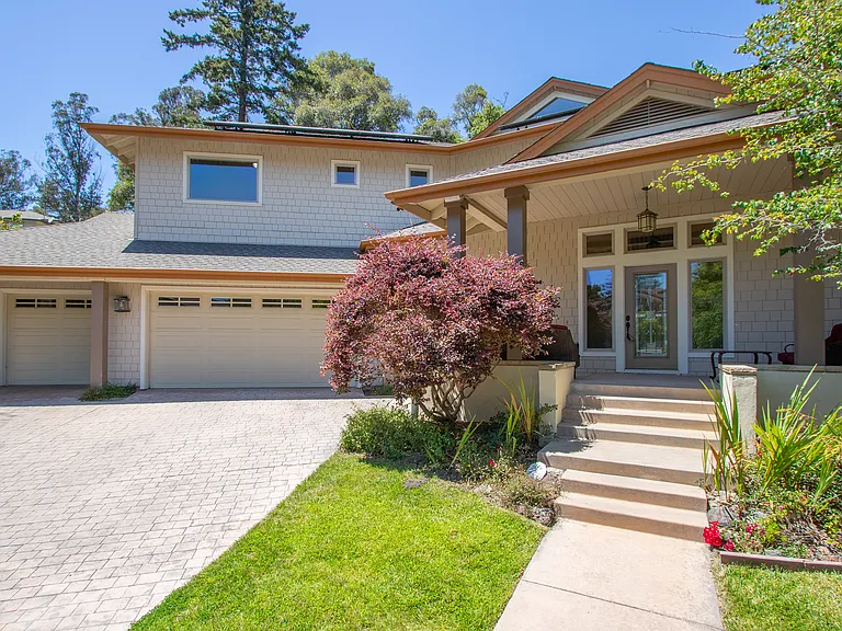 120 Misty Ct — Photo 1