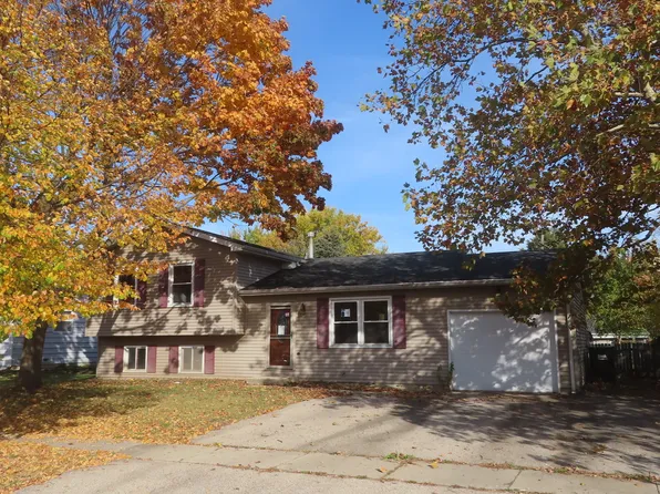 105 Quail Run, Lake In The Hills, IL 60156