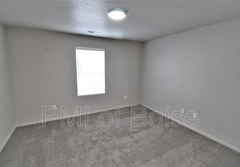 19571 Newhall Pl — Photo 14