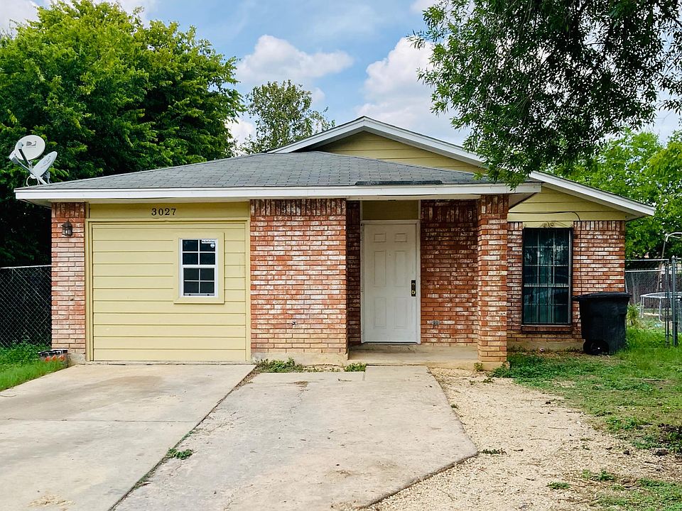 1st image of 3027 Reforma Dr