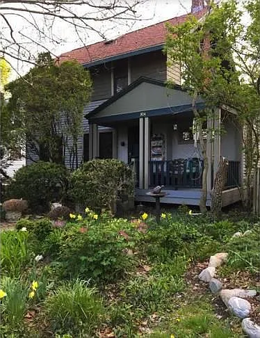 1 bed, 2.5 bath, 180 sqft, $930 — Photo 3