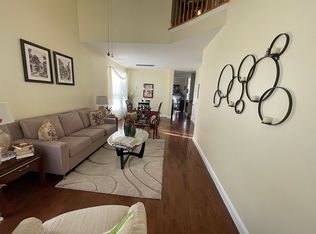 46 Gallop Ln #801, Somerset, NJ