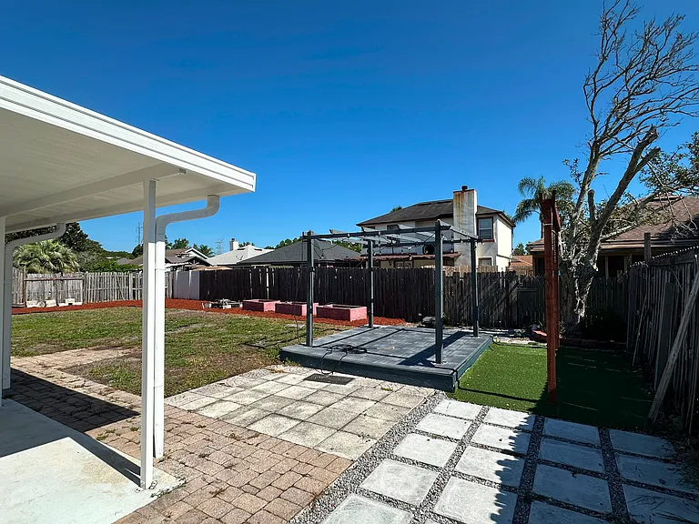 12273 Country Cove Ct — Photo 18