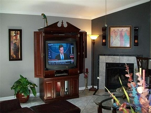 3rd image of 5219 Timber Crest Dr