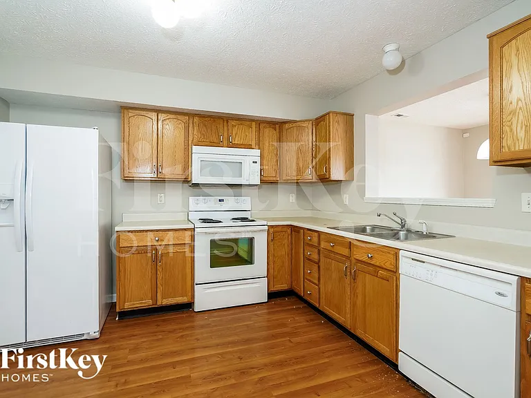 10741 Newgate Ln — Photo 5