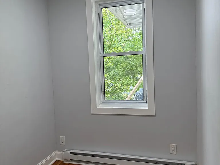 949 E 213th St #2 — Photo 14