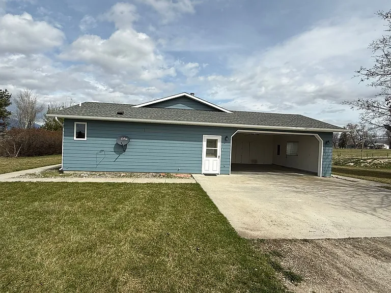 1687 Simpson Ln — Photo 6