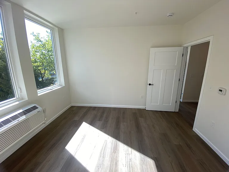 401 UNION — Photo 227