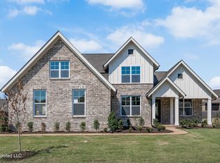 3919 McElroy Farms Dr, Olive Branch, MS 38654