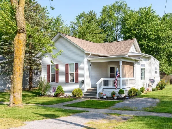 135 W Cherry St, Butler, IN 46721