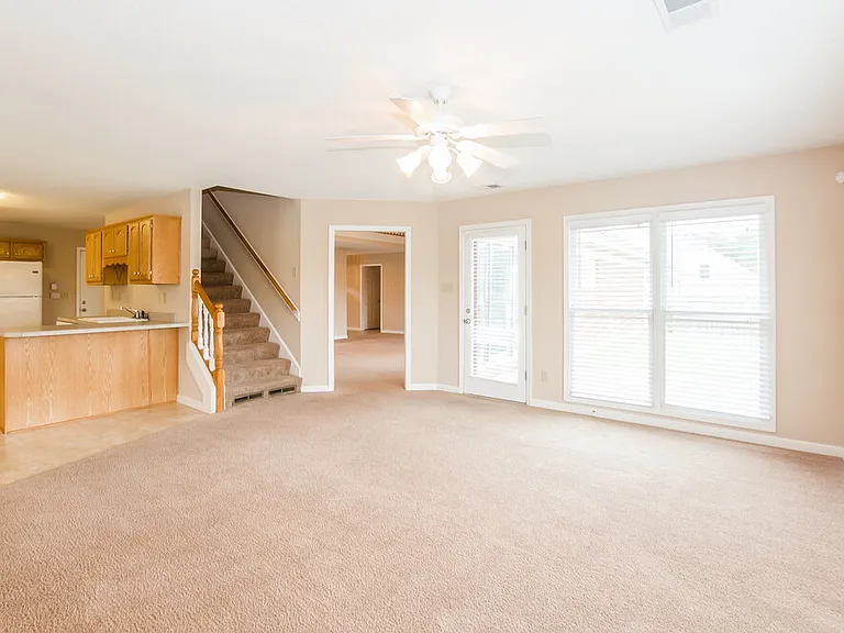 10198 Woodland Hills Dr — Photo 4