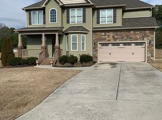 3024 Plantation Glen Dr, Zebulon, NC 27597