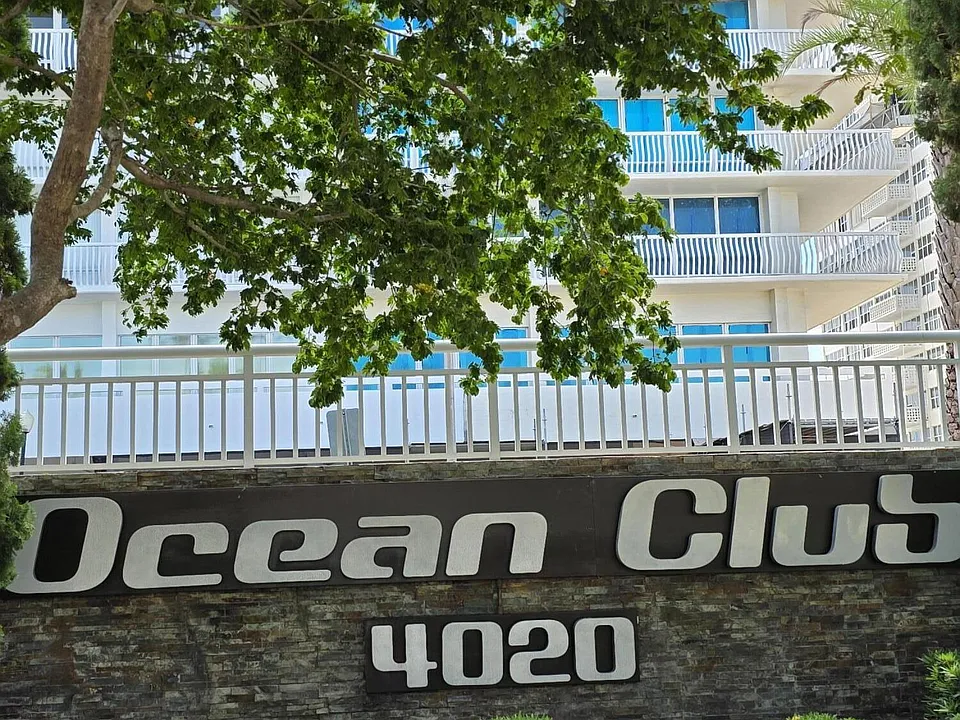 4020 Galt Ocean Dr #1402