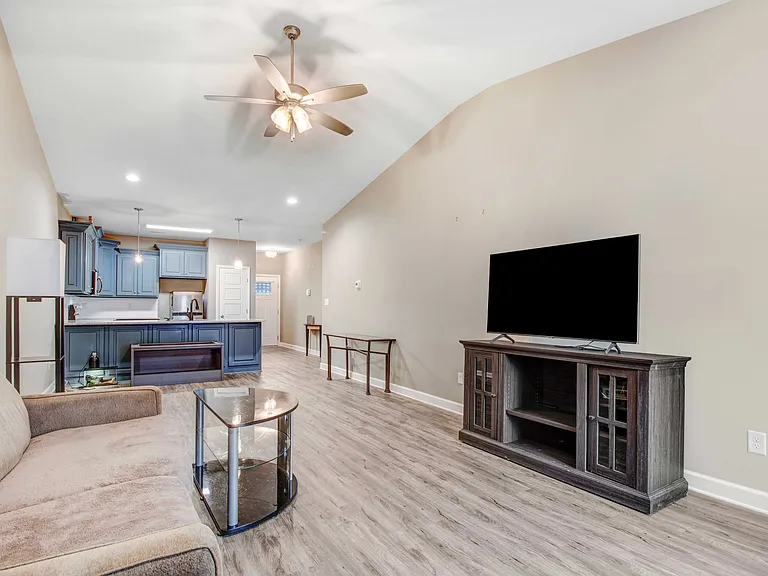 1504 S Taylor St #1 — Photo 6