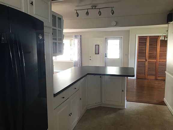 5th image of 1429 Lincoln Ave