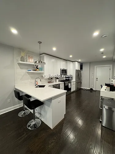 7 Strathmore Rd #T Photo 1