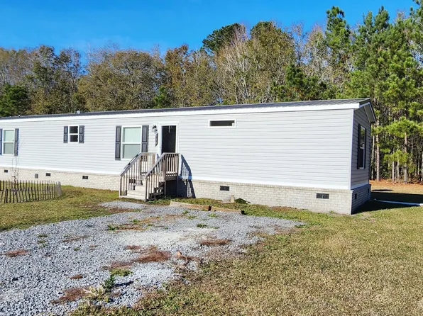 119 Airborne Way, Cross, SC 29436