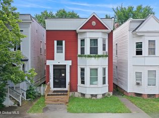 133 6th Ave, Troy, NY 12180