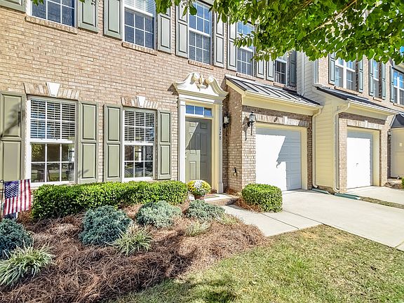 2nd image of 128 N Arcadian Way
