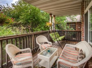 2513 Patricia Dr, Urbandale, IA 50322