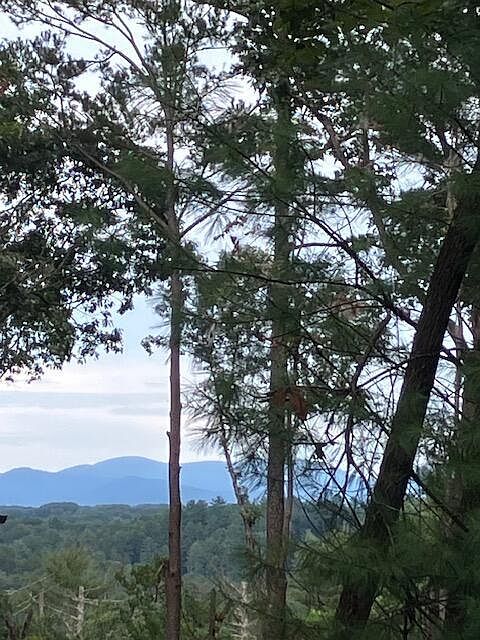 1st image of 132 Red Oak Trl