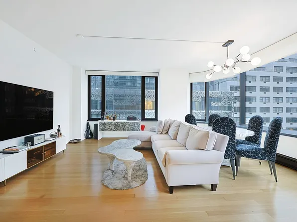 50 United Nations Plz APT 7D, New York, NY 10017
