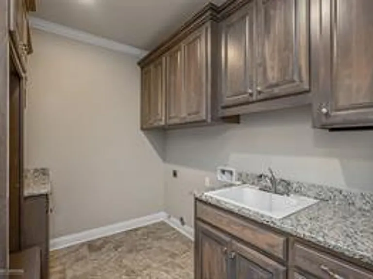 307 Ansley Cir — Photo 11