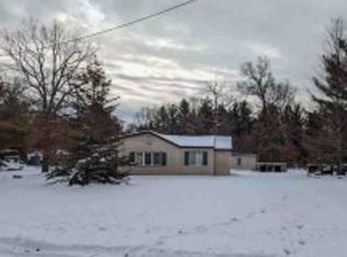 5495 W Jeffers St, Irons, MI 49644