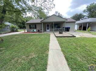 1407 SW Celtic St, Topeka, KS 66611