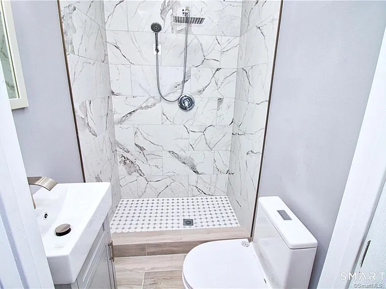 34 Lester St #2 — Photo 5