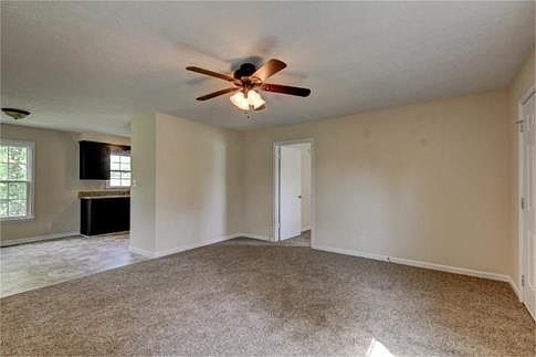 5th image of 586 Anita Dr