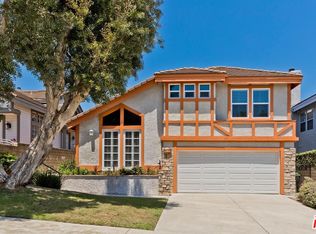 7557 W 82nd St, Playa Del Rey, CA 90293