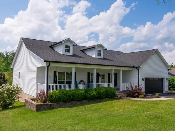 4084 Charlton Sq, Cookeville, TN 38501