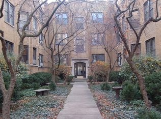 543 W Brompton Ave #3, Chicago, IL 60657