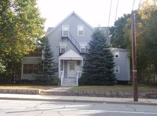 892 Mendon Rd #2L, Woonsocket, RI 02895