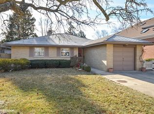 901 Austin Ave, Park Ridge, IL 60068