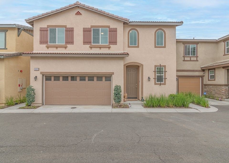 1st image of 24287 White Willow Ave