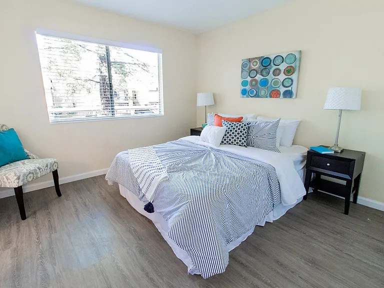 Meadowood Village Apartments — Photo 18