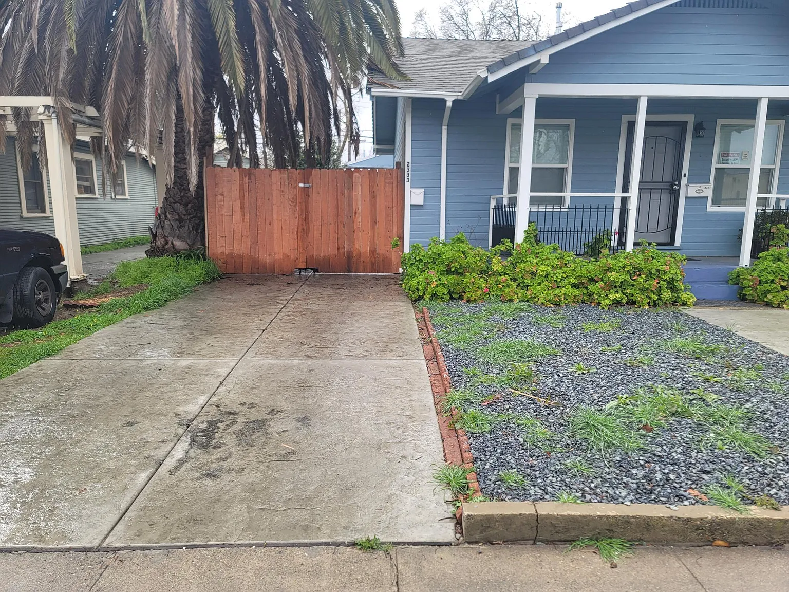 2333 Cantalier St — Photo 2
