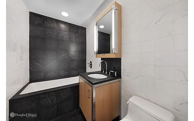 Rented by Douglas Elliman | media 27