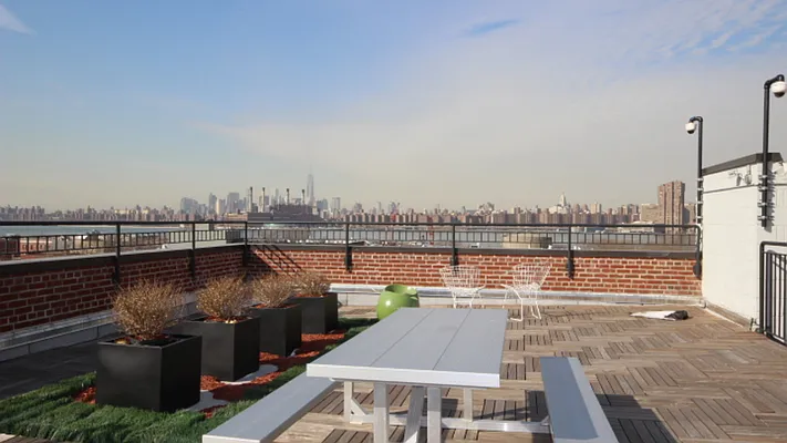 Rented by Nooklyn NYC LLC | media 29