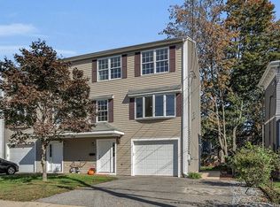 156 Robbins St #2, Waltham, MA 02453