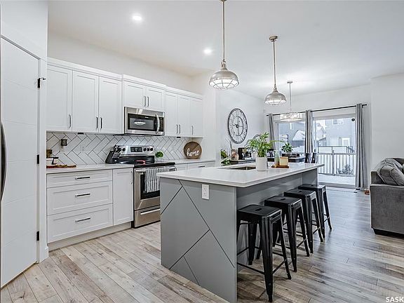 3rd image of 236 Thakur St