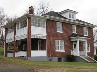 7977 Williamson Rd, Roanoke, VA 24019