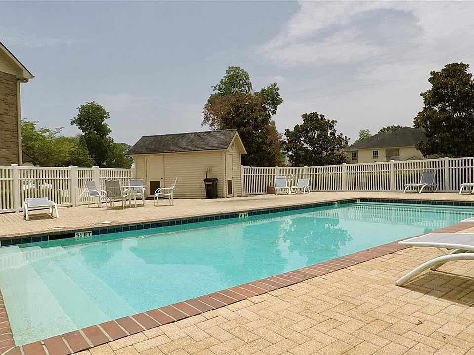 1st image of 900 Dean Lee Dr #1102