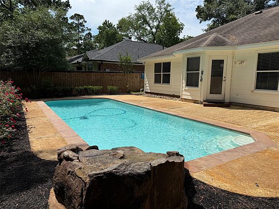 5th image of 47 Hidden Meadow Dr
