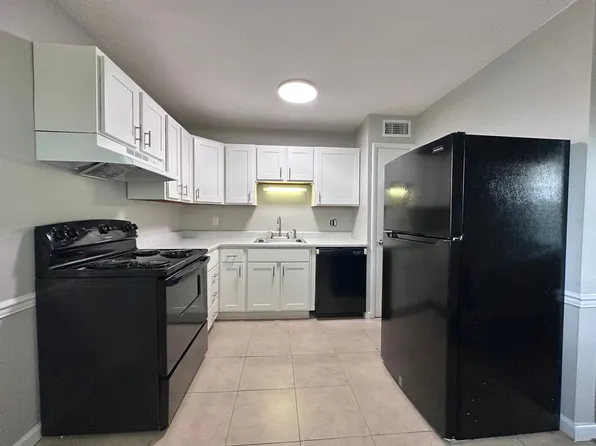 Breckenridge Apartment Homes, 4532 Lynnmont Rd APT 2B, Knoxville, TN 37921